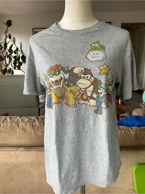 🍄Vintage Nintendo Super Mario Gray‎ T-Shirt with Colorful Mario Print Size Med